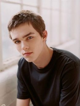 尼古拉斯&middot;霍尔特