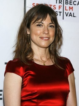 丽贝卡&middot;彼得跟