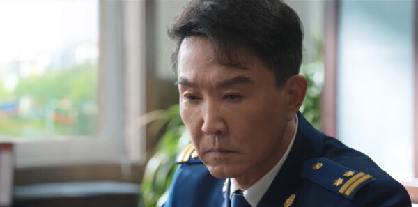 他从火光中走来第23集剧照